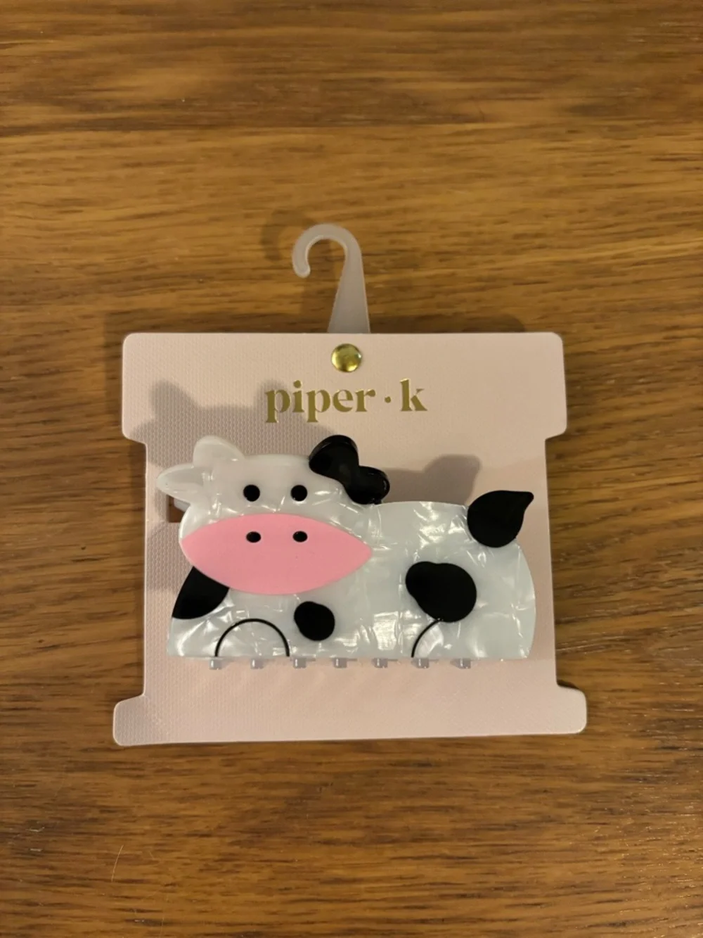 Piper K cow claw hair clip features a whimsical cartoon cow New - Picture 3 of 8